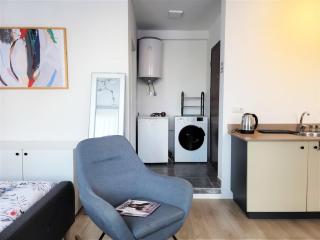 Central Studio Apartment - Pristina - 4