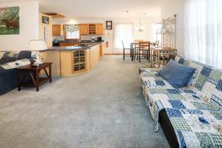 Horseshoe Hideaway - Cozy home with screened porches! - 5