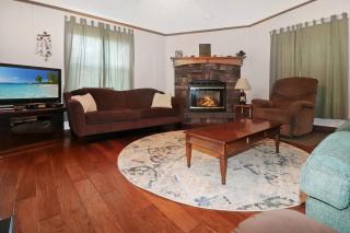 Island Thyme - Hot tub & carnival location! - 9