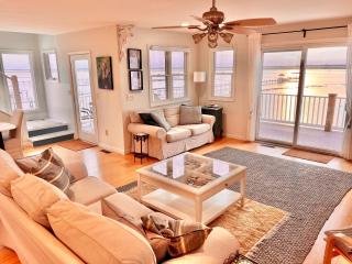 La Vie - Waterfront, boat dock & Pool! - 6