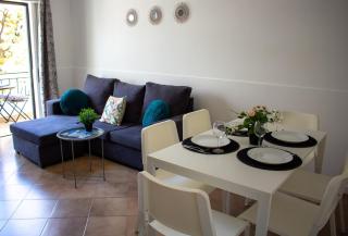Quarteira-Your Seaside Getaway - 9