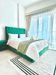 Stunning 2BR Marina View Apt Close to JBR - 9