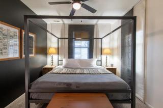 Cozy Dundee Loft Near Dining & City Attractions - Omaha - 4