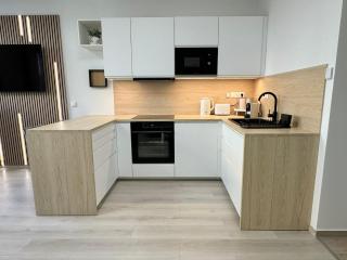 P194 Central Stylish Cosy Home - 1