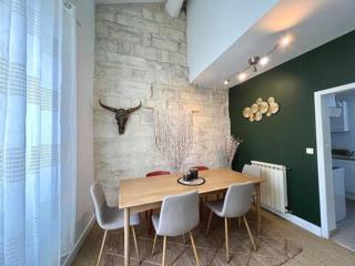 Duplex de charme, hyper centre, place des Carmes - 7
