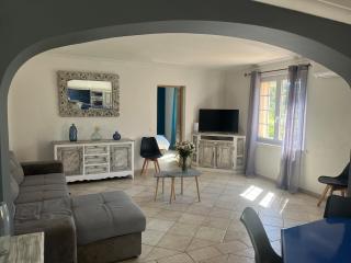 Maison calme au cœur des vignes - Cogolin - 4