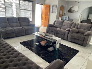 Semeni Asante Guesthouse Getaway - Johannesburg - 3