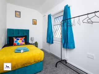 Alt-Stay Temple Newsam - 4 Bed - 10 Percent Off Monthly - Contractors, Insurance, Relocation - Long Stays Welcome - Leeds - 3