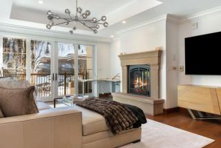 Ritz Carlton Luxe 3 bed 4 bath - 1