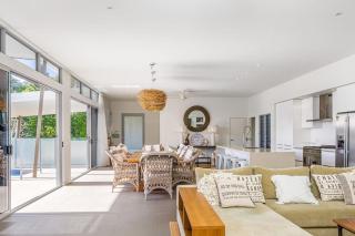 Surfside Beach House - Ideal Fam - Pottsville - 0