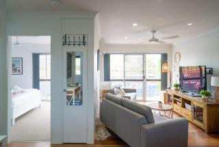 2867HPS The Marine In Palm Beach Central 2B Apartment - Gold Coast - 0