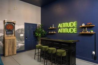 The Ultimate Hangout House - 2