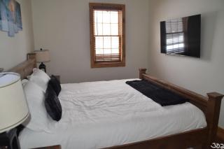 Luxury 2 Bedroom Lodge Unit 302 - 5