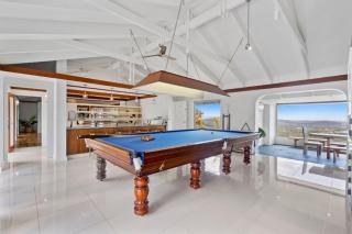 The Retreat Gold Coast Panoramic Views Sleeps 25 - Tallai - 3