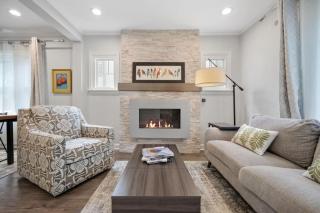 DU Cherry Creek Bungalow Sleeps 6 with Firepit - 0