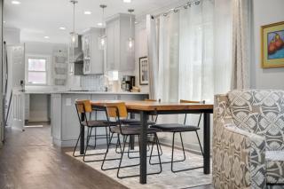 DU Cherry Creek Bungalow Sleeps 6 with Firepit - 8