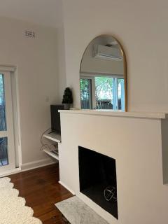 Art Deco Gem in Albert Park - 8