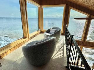 Lake Superior Retreat Private Wooded Haven with Panoramic Views - Hovland - 8