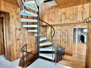 Lake Superior Retreat Private Wooded Haven with Panoramic Views - 2