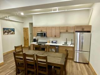 Luxury Townhome 105 - 9