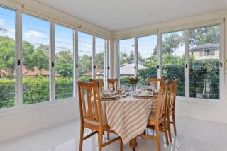 5Beds Luxu Home with Pool and AC Conveniently Located - Brisbane - 6