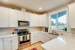 half Mi to Beach Home with Patio in Ocean Shores - Ocean Shores - 4