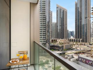 Elegant 1BR I 1min walk to Burj Khalifa & Fountain - 8