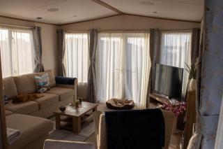 Eagle's Den Caravan Holiday Retreat - 1