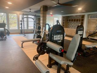 Skyline Views Near Downtown Free Parking- Apt 909 Nashville - Nashville - 5