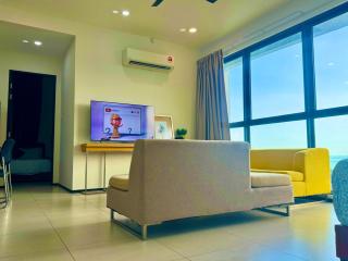 Relax & Unwind 2BR Apartment with 5 Queen Beds - 4