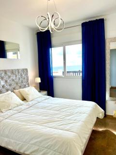 Beachfront Penthouse Apartment with Large Terrace and Breathtaking Sea Views close to Marbella Spain - Mijas Costa - 1
