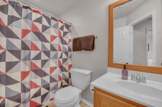 Peachy House,BBQ & Games,Free Wifi,Spacious - 6