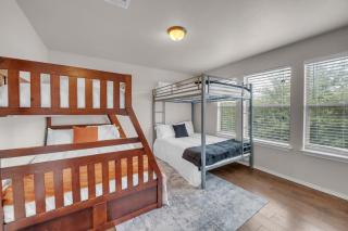 Peachy House,BBQ & Games,Free Wifi,Spacious - Austin - 4