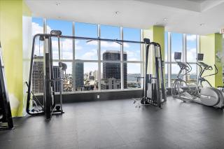 Lux Penthouse Loft - Free Parking - Bay Views - 8