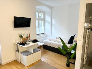 bella casa - Business&Family, 100m zum Konzerteingang Schloß, Parkplatz, SmartTV, Netflix, Waschmaschine,24h Checkin, 30qm, AP 5 - Ludwigsburg - 8