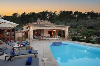 Rustic house recently renovated villa with views to the Pollensa mountains by Renthousing - Pollença - 8
