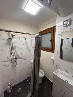 AMG 1 Apartment for 3 in Central Athens - Athene - 2