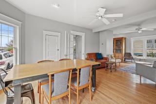 Oasis on Main - Charming Victorian on Main Street! - Chincoteague - 1