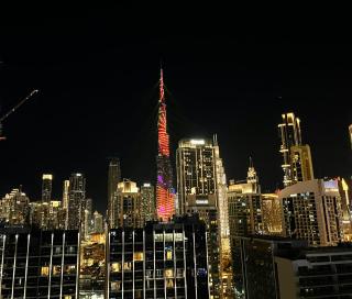 Burj Khalifa View Luxury Apt - 7 min to Dubai Mall - 5