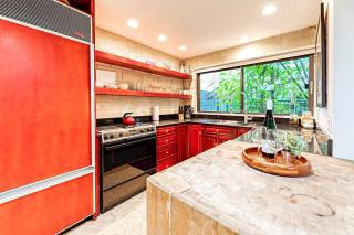 Piano House on the Water - 9