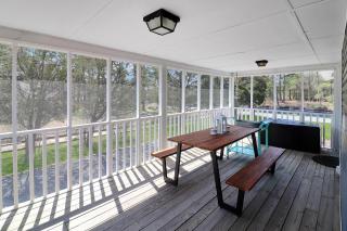 Our Happy Place - Pet friendly & waterfront! - Deep Hole - 6