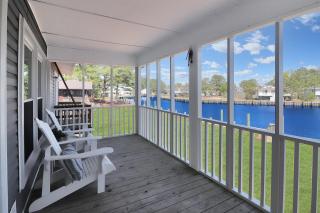 Our Happy Place - Pet friendly & waterfront! - Deep Hole - 3