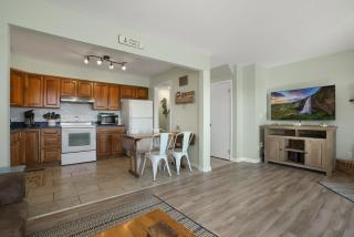 Piney Island Paradise - Waterfront with pier & patio! - Birch Town - 2