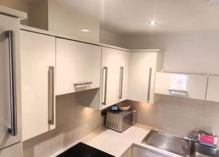 Room with private bathroom, Near Heathrow Airport, Tube Station, Shops, Cinema - Hounslow - 6