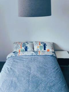 Room with private bathroom, Near Heathrow Airport, Tube Station, Shops, Cinema - Hounslow - 3