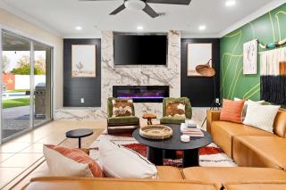 Sleeps 18 Private Pool & Hot Tub Playground - Phoenix - 3