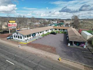 The Aztec Motel & Creative Space - Seligman - 2