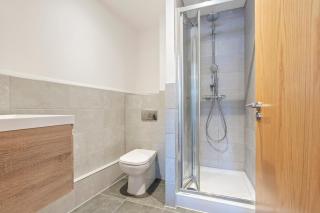 The Silkworks Cov Grade 2 listed Lux Apt Sleeps 6 - Longford - 8