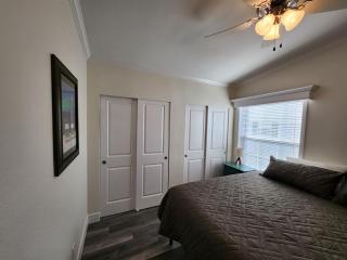 Sunny Gulf Coast Getaway-Near Beach-Shared Pool! - Fort Myers Beach - 3