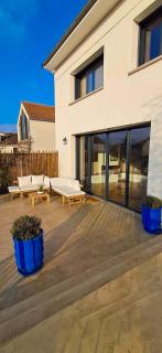 Maison lumineuse avec grand jardin, à 15 minutes de Paris et à 10 minutes de La Défense - 8